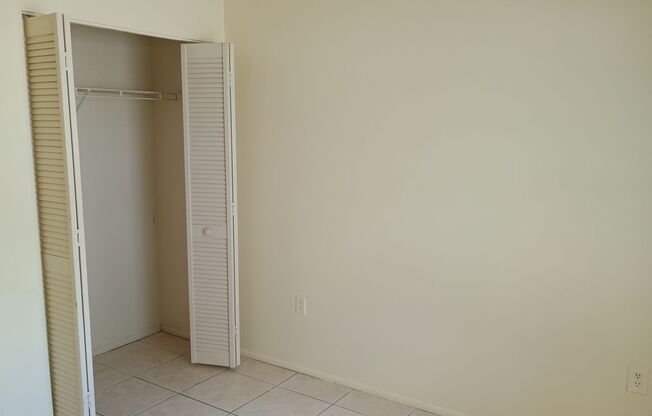 2 beds, 1 bath, $1,350