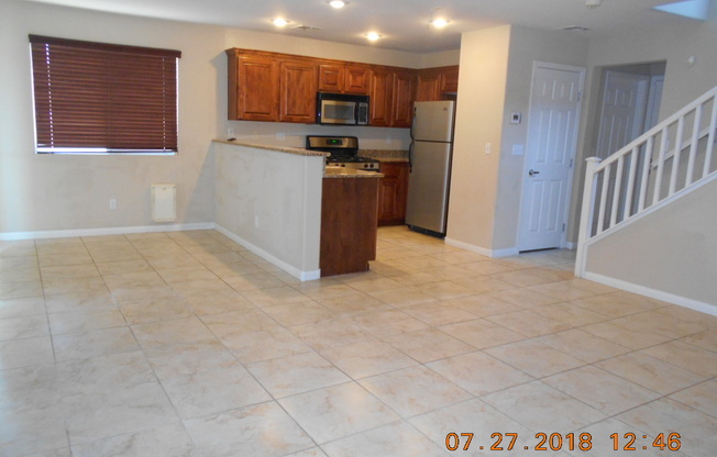 3 beds, 2.5 baths, $1,825