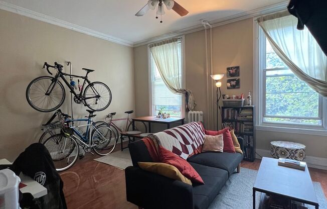 1 bed, 1 bath, 575 sqft, $1,425, Unit 11-04