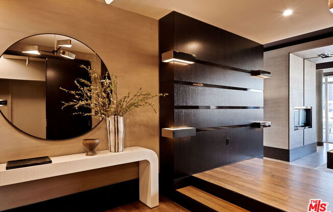 3 beds, 4 baths, 3,670 sqft, $15,000, Unit 2204