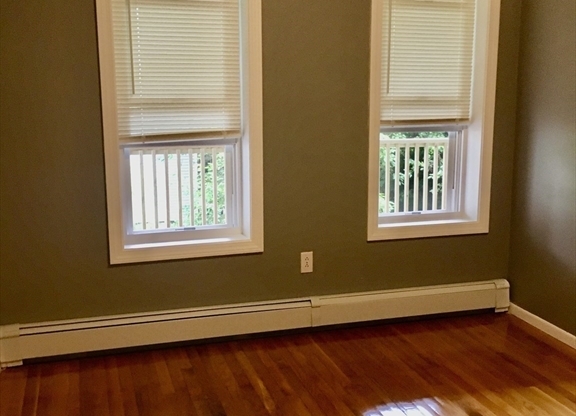 88 MT VERNON ST