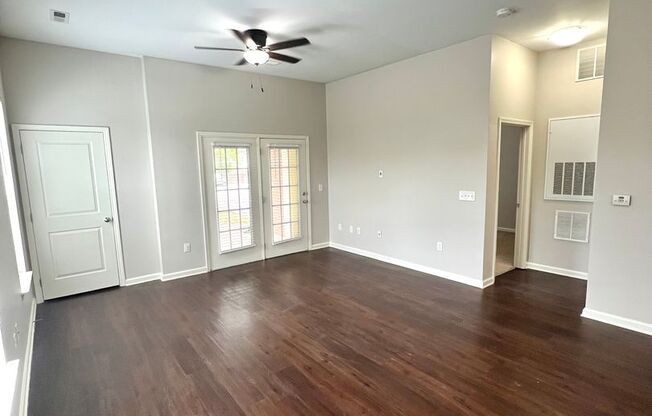 1 bed, 1 bath, 929 sqft, $1,242, Unit 109