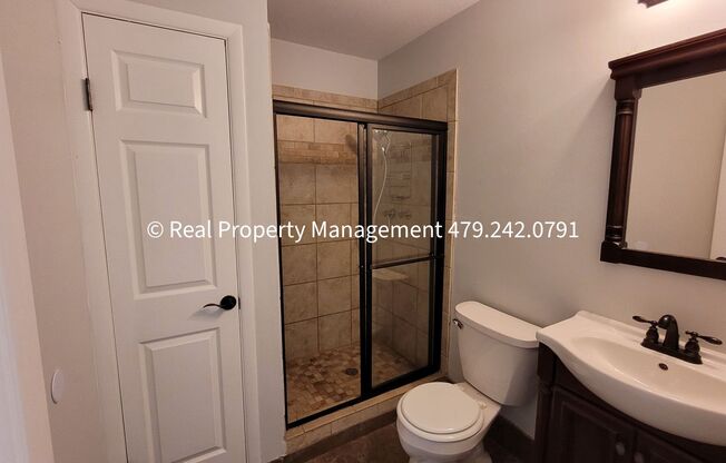 3 beds, 2 baths, $1,200