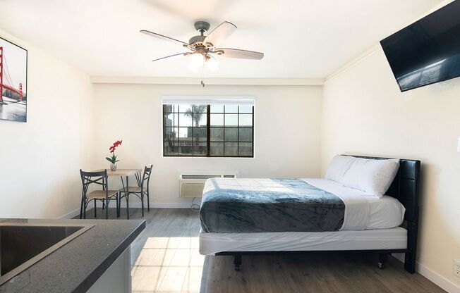 Studio, 1 bath, 126 sqft, $1,695, Unit 231