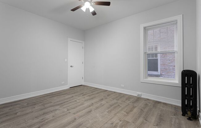 3 beds, 1 bath, 850 sqft, $2,550, Unit 1906-1