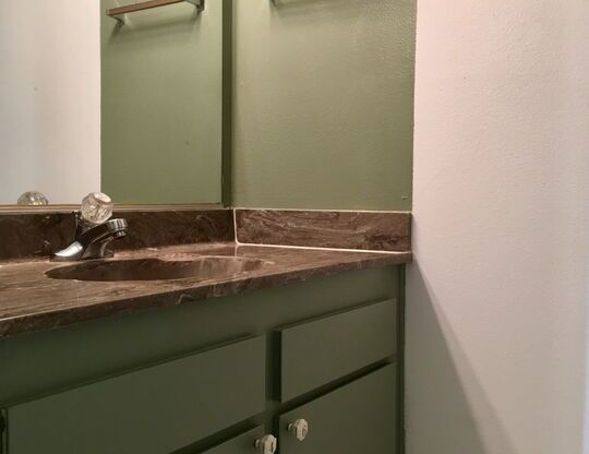 1 bed, 1.5 baths, 712 sqft, $2,333, Unit A312