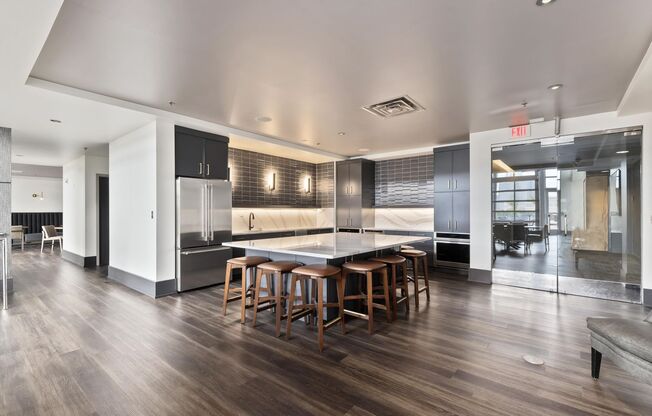1 bed, 1 bath, $2,295, Unit Unit 1816