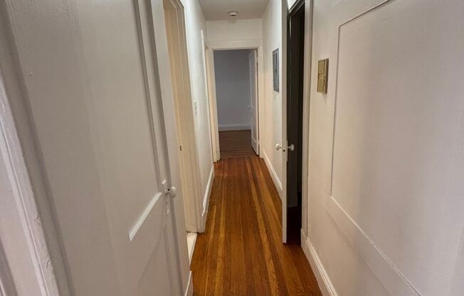 1 bed, 1 bath, 579 sqft, $2,300, Unit 105 Summer #404