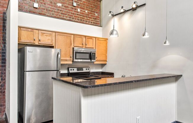 2 beds, 2 baths, 825 sqft, $1,495, Unit APT 126