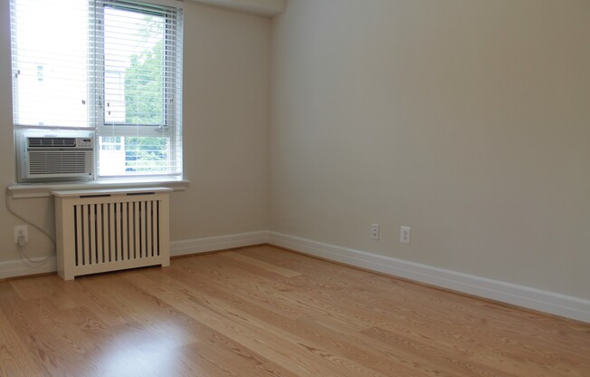 1 bed, 1 bath, 701 sqft, $2,775, Unit 518