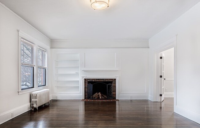 12 EATON CT