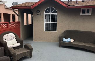 Beautiful Upgraded Studio apartment in the heart of Pacific Beach!