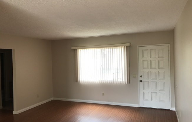 1 bed, 1 bath, 680 sqft, $2,400