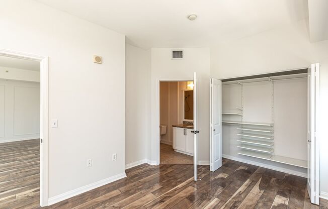 2 beds, 2 baths, $3,288
