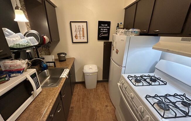 1 bed, 1 bath, $995, Unit 224