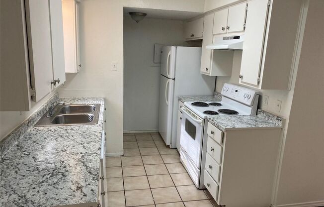 2 beds, 1.5 baths, 1,000 sqft, $1,150, Unit 4936 Diaz Unit 6