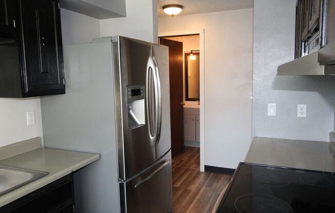 2 beds, 1 bath, $1,295