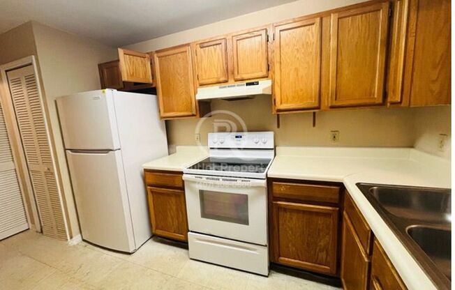 2 beds, 2 baths, $1,550, Unit Unit # 2282