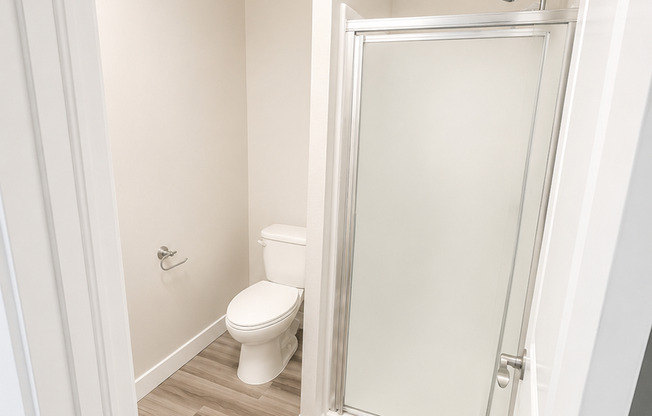 2 beds, 2 baths, 1,015 sqft, $2,795, Unit 208