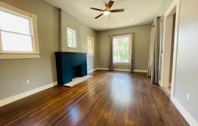 1818 E. Houston, San Antonio, TX 78202