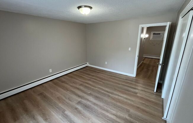 2 beds, 1 bath, $1,945, Unit 15B