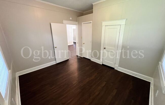 3 beds, 1 bath, $1,295