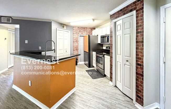 18101 PEREGRINES PERCH PL