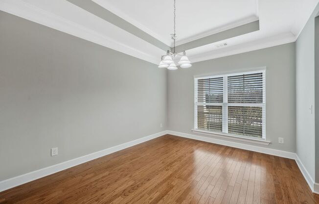 3 Bed 2.5 Bath Beautiful Home on Quiet Cul de Sac $3100 Per Month Easy Access to Interstate, Downtown, Brentwood and Franklin!
