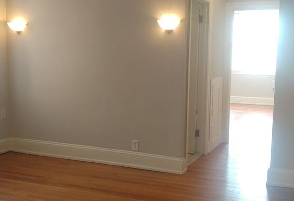1 bed, 1 bath, 585 sqft, $1,785, Unit 109A