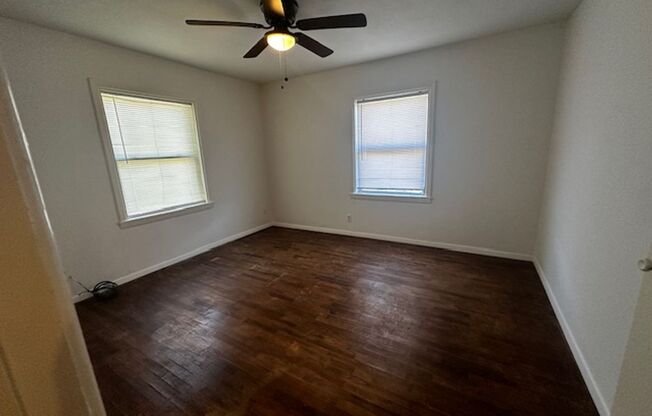 2 beds, 1 bath, $1,000