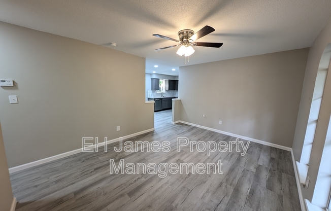 2404 S 124 E AVE