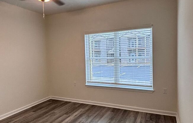 2 beds, 2 baths, 1,025 sqft, $1,285, Unit B101