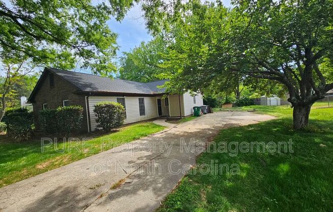 5841 FALSTAFF DR