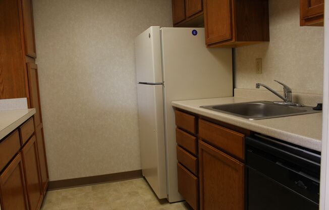 Pennwood Square 515-519 Rebecca Ave.