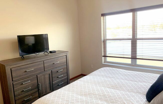 2 beds, 2 baths, 1,082 sqft, $1,800, Unit 1310-214