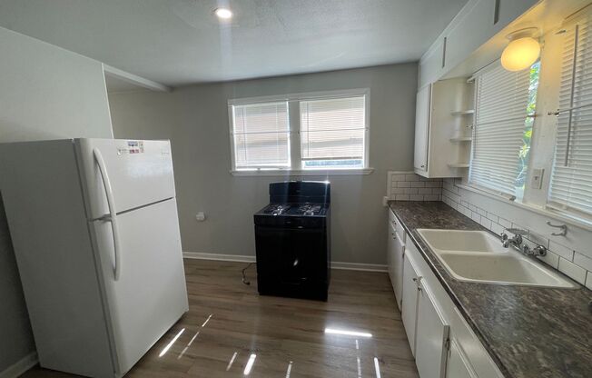 2 beds, 1 bath, $850