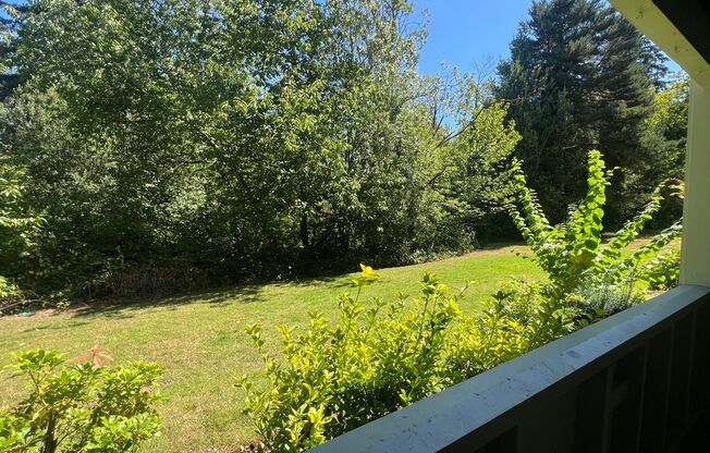 1 bed, 1 bath, 675 sqft, $1,300, Unit B-03