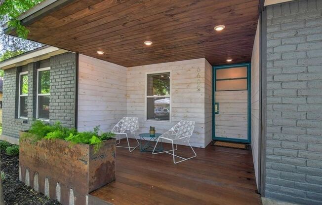 Unique Redesign - South Austin 3/2 - Big Private Yard - Garage- Great Neighborhood - Close to Everything