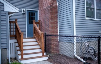 2 beds, 1 bath, 900 sqft, $2,600, Unit 2
