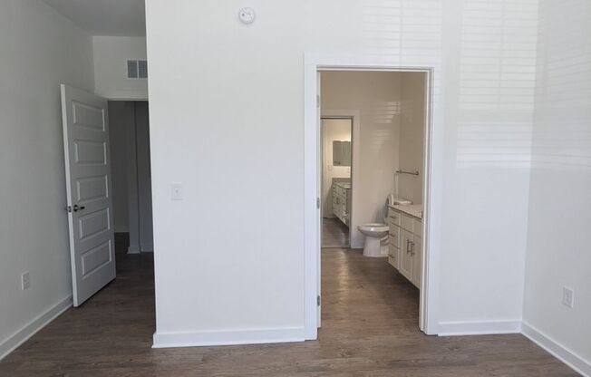 3 beds, 2 baths, 1,420 sqft, $2,190, Unit 8-812