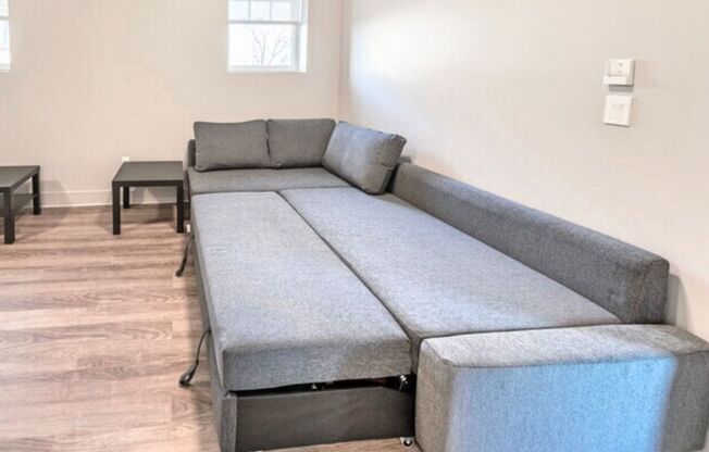 1 bed, 1 bath, 500 sqft, $1,800, Unit 002