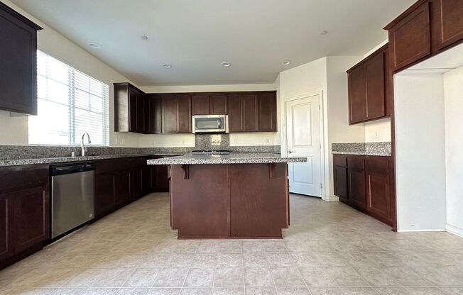 4 Bedroom home for leasing in Chino