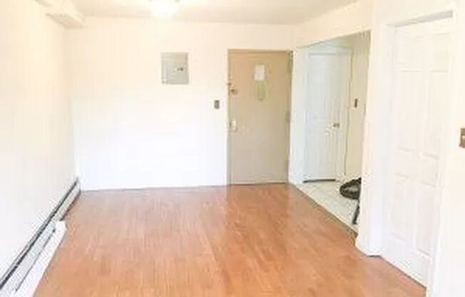 141-33 PERSHING CRESCENT
