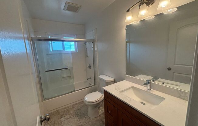 2 beds, 1 bath, $2,795, Unit Unit 08