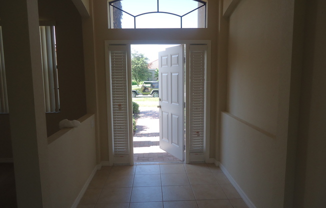 3 beds, 2 baths, $1,699