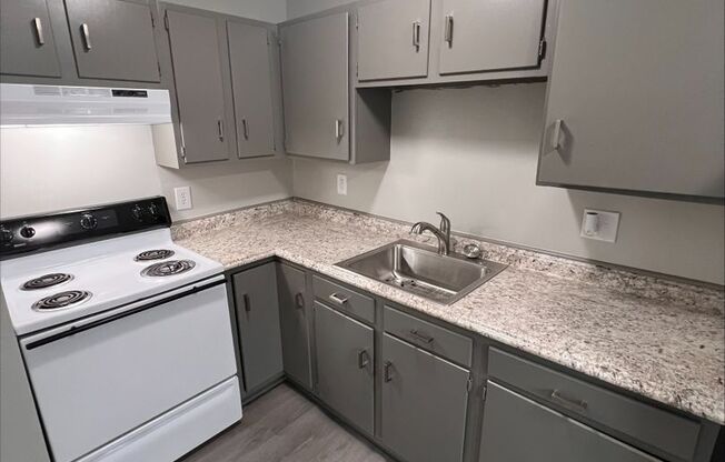 Live in Comfort at Evergreen Apartments in Knoxville!
