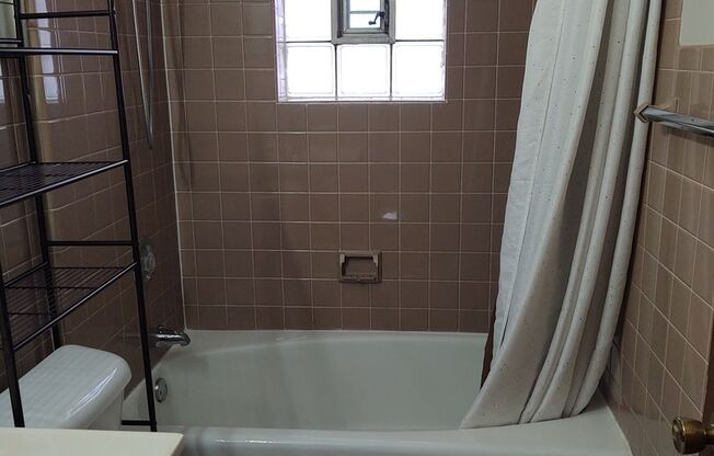 2 Bed Townhouse in Cathedral Area