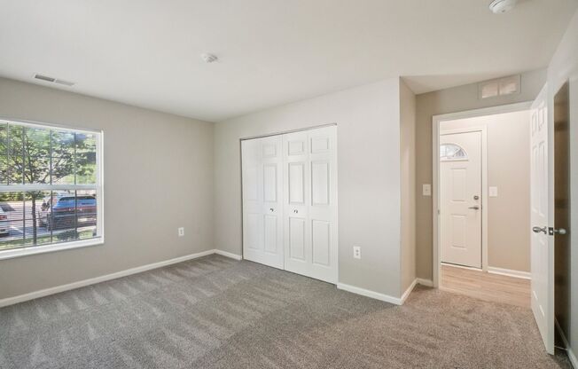 3 beds, 2 baths, 1,200 sqft, $1,899, Unit 04-40468