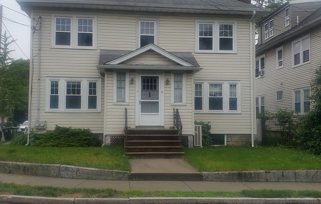 7 WHITNEY ST