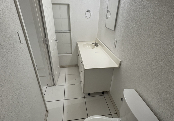 1125 SW 127 CT